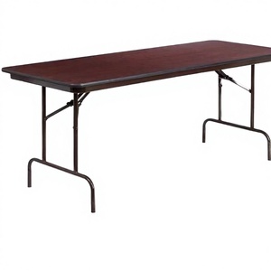 Table de banquet rectangulaire pliante commerciale en gros |   Table d'événement robuste avec plateau en bois, fournisseur indien - Product Image 3