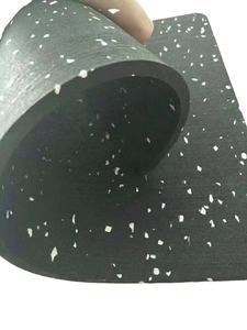 Plancher en caoutchouc résistant pour la gymnastique à la maison - Product Image 3