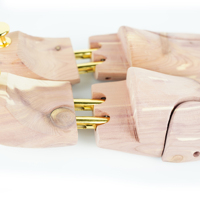 PACK de valeur arbres à chaussures en cèdre pour hommes S arbres à chaussures pour hommes quantité pistolet bois temps plomb pièces couleur matériau d'origine naturelle taille jours ISO