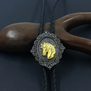 Nuevo Producto: Collar de Cuero con Diseño de Cabeza de Caballo y Cabeza de Vaca, Estilo Bolo Tie para Hombres y Mujeres - Product Image 4