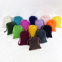 Sacs cadeaux recyclables en velours Emballage unique pour bijoux montres Sacs à poussière Idée