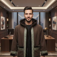 CCY Thobe d'hiver personnalisé pour hommes arabes, style Eid, avec capuche, en fausse fourrure, daim et suède, type Bisht Koweïtien, de luxe, avec poche Farwa