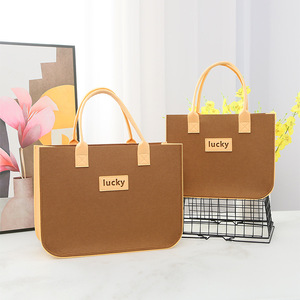 Bolsa de Compras Plegable Reutilizable de Fieltro con Asa de Tela No Tejida y Correa para el Hombro, Ideal para Almacenamiento en el Hogar y Publicidad Exterior - Product Image 4