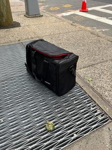 Muestra Gratuita de Bolsa Deportiva Premium de Poliéster 600D, Bolsa de Viaje y Gimnasio Impermeable con Compartimento para Zapatos, Ideal para Entrenamiento de Baloncesto - Product Image 5