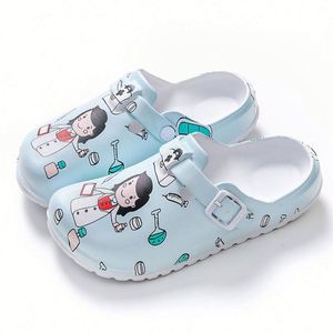Sabots médicaux imprimés antidérapants pour médecins et infirmières, pantoufles ultra-légères pour dentistes et vétérinaires, chaussures chirurgicales de qualité supérieure, modèle 207 Chine - Product Image 2