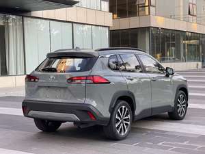En Stock <span class=keywords><strong>2022</strong></span> <span class=keywords><strong>Toyota</strong></span> <span class=keywords><strong>Corolla</strong></span> <span class=keywords><strong>Cross</strong></span> 2.0L Elite Edition Turbo Motor Dirección izquierda Engranaje automático Coche <span class=keywords><strong>nuevo</strong></span> Coche usado Precio barato - Product Image 5