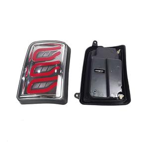 Ensemble de feux arrière à LED pour <span class=keywords><strong>Lada</strong></span> <span class=keywords><strong>Niva</strong></span> <span class=keywords><strong>4x4</strong></span> Lentille rouge transparente Matériau ABS étanche 12V Accessoires de voiture Nouveau - Product Image 3