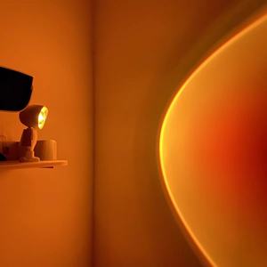 Lampe de chevet astronaute célébrité d'Internet, lumière d'ambiance rouge coucher de soleil pour chambre à coucher, projecteur astronaute - Product Image 2