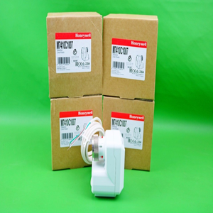 Attuatore Lineare a <span class=keywords><strong>3</strong></span> Punti M7410c1007 24v, Nuovo Originale PLC - Product Image 1