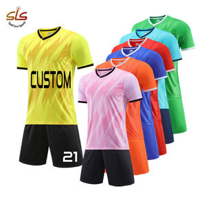 Hochwertiges Polyester-Fußball-Kit Atmungsaktive Fußball trainings geräte Kunden spezifischer Druck Futbol Camisetas Camisetas De Futbol - Product Image 2
