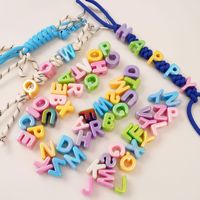 Perles Alphabet en Acrylique Épais Plaqué UV en Gros pour la Fabrication de Bijoux, Sacs et Pendentifs de Clés – Fournitures DIY