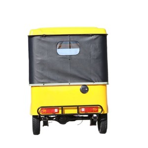 Tricycle à essence 200cc pour passagers, type moto-taxi, avec cabine fermée, très demandé en Afrique (Nigeria, Ghana) - Product Image 2