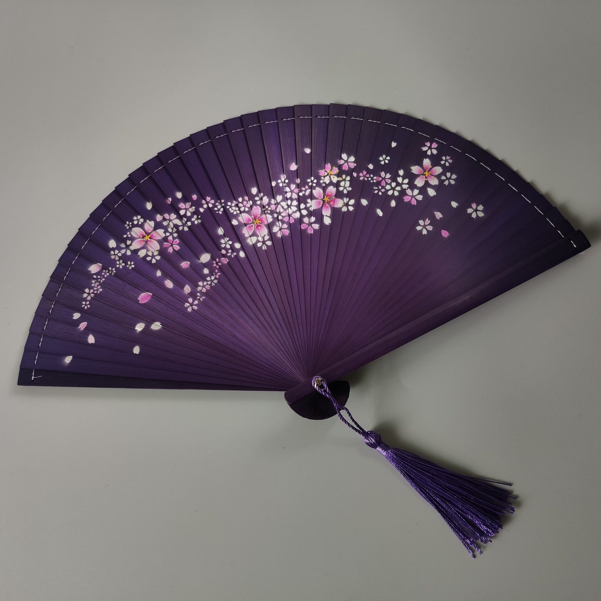 Canne à pêche Sakura, coloris violet rivière.