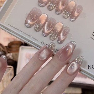 Ongles portables faits main, effet œil-de-chat pur et séduisant, ultra-fins, sans couture, nœud papillon, papillon, haut de gamme, artisanaux - Product Image 1