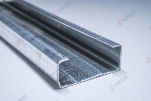 Vollautomatische <span class=keywords><strong>C</strong></span>-Profil-Rollformmaschine |   Stufenlose Breiten- und Höhenverstellung - Product Image 5