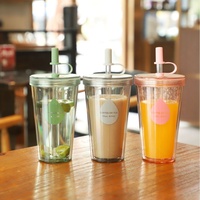 Vaso de jugo aislado de doble capa de gran capacidad moderno, vaso de plástico de grado alimenticio con tapa antipolvo