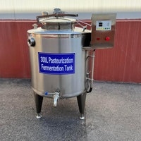 Système de pasteurisation et de refroidissement pour lait, miel, liquides, lait de soja, capacités 100L, 200L, 300L, 500L, 1000L, 2000L, avec réservoirs à lait à vendre