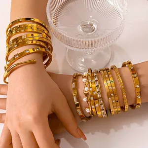 I più venduti braccialetti placcati oro 18k in acciaio inossidabile con zircone cubico impermeabili braccialetti conservanti per regalo da donna