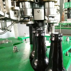 Machine de remplissage et capsulage automatique, rotative, pour bouteilles en verre, 500ml - Product Image 5
