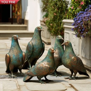 YOUFINE Statue <span class=keywords><strong>de</strong></span> <span class=keywords><strong>Colombe</strong></span> <span class=keywords><strong>de</strong></span> <span class=keywords><strong>la</strong></span> Paix en Bronze Poli, Sculpture <span class=keywords><strong>d</strong></span>'Oiseau Pigeon aux Ailes Étendues, Art Moderne <span class=keywords><strong>d</strong></span>'Extérieur pour Jardin Commémoratif - Product Image 2