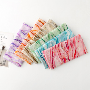 Mùa Hè Voile Màu Xanh Hình Học Phụ Nữ Khăn Quàng Và Khăn Choàng Màu Sắc Mỏng Phù Hợp Với In Dài Khăn Hijab Khăn Với Tua - Product Image 2