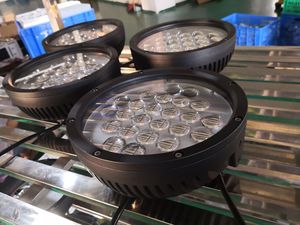 Luz Delantera LED para Grúas, Luz de Seguridad para Áreas de Trabajo, Alta Calidad, 72W, Luz Blanca, Azul o Roja - Product Image 5