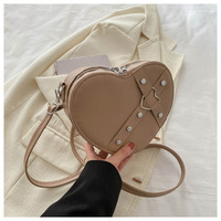 Tas Selempang Bentuk Hati Grosir Kustom Populer, Tas Tangan Wanita Warna Solid Trendi dan Stylish