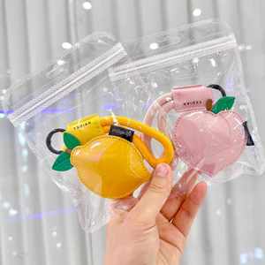 Porte-clés en cuir PU en gros, motifs fruits (Pêche, Citron, Cerise), pendentif de sac, porte-clés de voiture dessin animé - Product Image 2