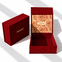 Boîte cadeau en velours rigide magnétique unique faite à la main par Kexin, avec logo en feuille d'or, personnalisable