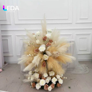 Bola de Flores LEDA Hecha a Mano con Seda Artificial de 60cm, Color Personalizado, Rosa y Hierba de Pampas, Centro de Mesa para Bodas y Eventos - Product Image 6