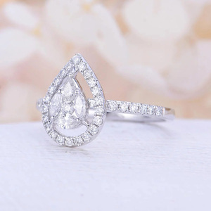 Anello da Donna con Design a Goccia Cava a Forma di Pera - Product Image 3