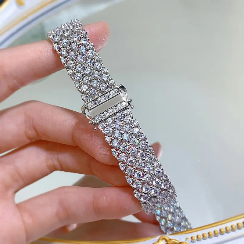 2024 produk baru gelang wanita sungai bintang bertatahkan karbon tinggi penuh berlian gelang rantai wanita Senior
