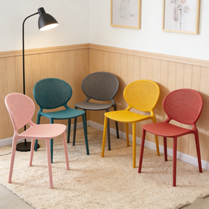 <span class=keywords><strong>Chaise</strong></span> de salle à manger en plastique moulé d'une seule pièce de style nordique avec dossier perforé rond, légère et imperméable, pour la maison et les cafés - Product Image 2