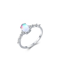 Élégante bague ovale en argent sterling avec opale, bande en feuille de CZ, quatre griffes, bague fine