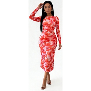 Vestido midi de malla transparente con estampado floral rojo para mujer, vestido de fiesta ajustado de manga larga con cintura fruncida a la moda - Product Image 3
