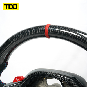 Volant sport en fibre de carbone TDD compatible avec BMW CS avec marqueur central rouge - Product Image 4