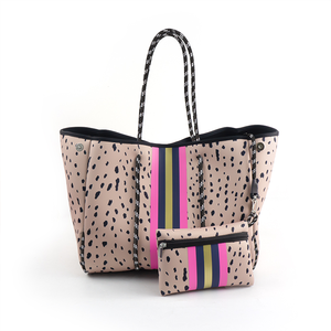Vente en gros <span class=keywords><strong>Sac</strong></span> personnalisé en néoprène <span class=keywords><strong>Sac</strong></span> fourre-tout de plage en néoprène léopard tendance pour femmes - Product Image 1