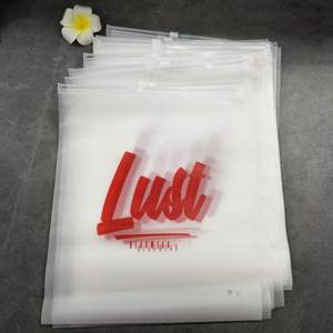 Bolsa de Plástico para Camisetas con Cierre Hermético de PVC Esmerilado Impresa Personalizada - Product Image 4
