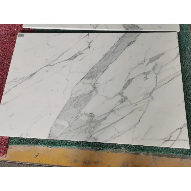 Colori del pavimento all'ingrosso marmo bianco italiano Volakas Statuario Calacatta Vagli piastrella per tutto il corpo