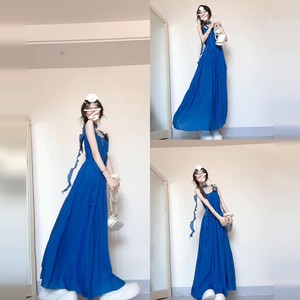 Vestido Maxi Halter Azul Klein con Cintura Imperio y Corte en A, Estilo Francés, para Vacaciones de Verano en la Playa - Product Image 1