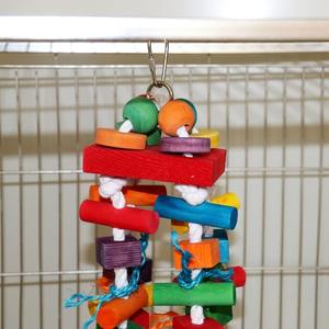 Grande <span class=keywords><strong>cage</strong></span> en bois écologique pour animaux de compagnie jouets corde de coton oiseaux colorés balançoire jouets suspendus perroquet jouet de dentition - Product Image 5