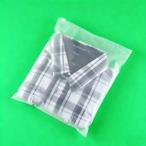 <span class=keywords><strong>INPACK</strong></span> Deslizadores de cremallera YBS personalizados con cadena larga y brida para bolsas de camiseta, material PE/PEVA, impresión por huecograbado, reciclables, resistentes a la humedad y al polvo - Product Image 5