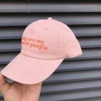 Op maat gemaakte logo 6-panel geborduurde sportieve baseballcap pet met gebogen klep en fruitpatroon dobby stof voor heren