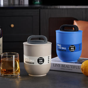 قوالب هوكي مكعبات الثلج الكبيرة ، قوالب مستديرة مكعبات الثلج سهلة الاستخدام مع غطاء - Product Image 3