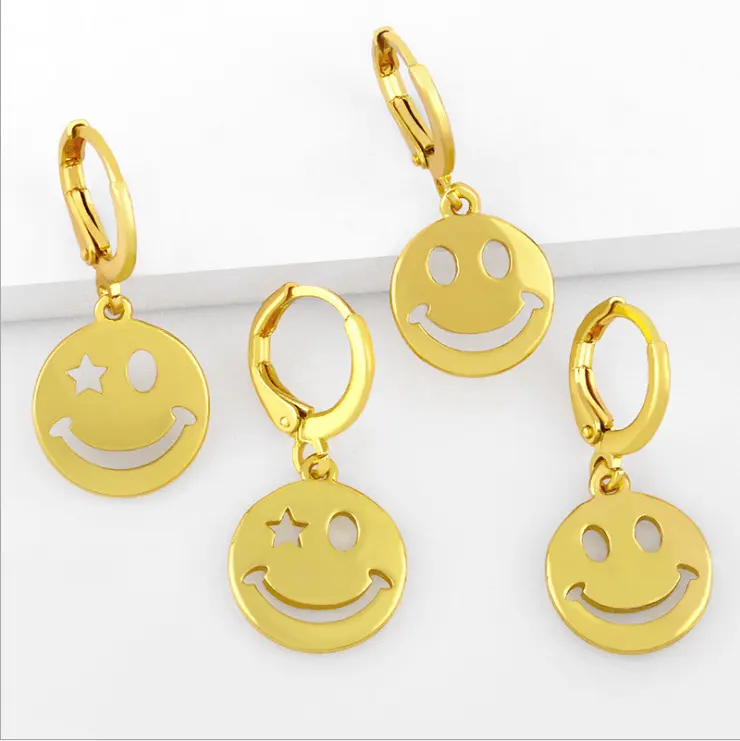 Orecchini di vendita caldi all'ingrosso 2021 moda orecchini in oro 18 carati huggie orecchini alla moda sorriso orecchini pendenti per ragazze