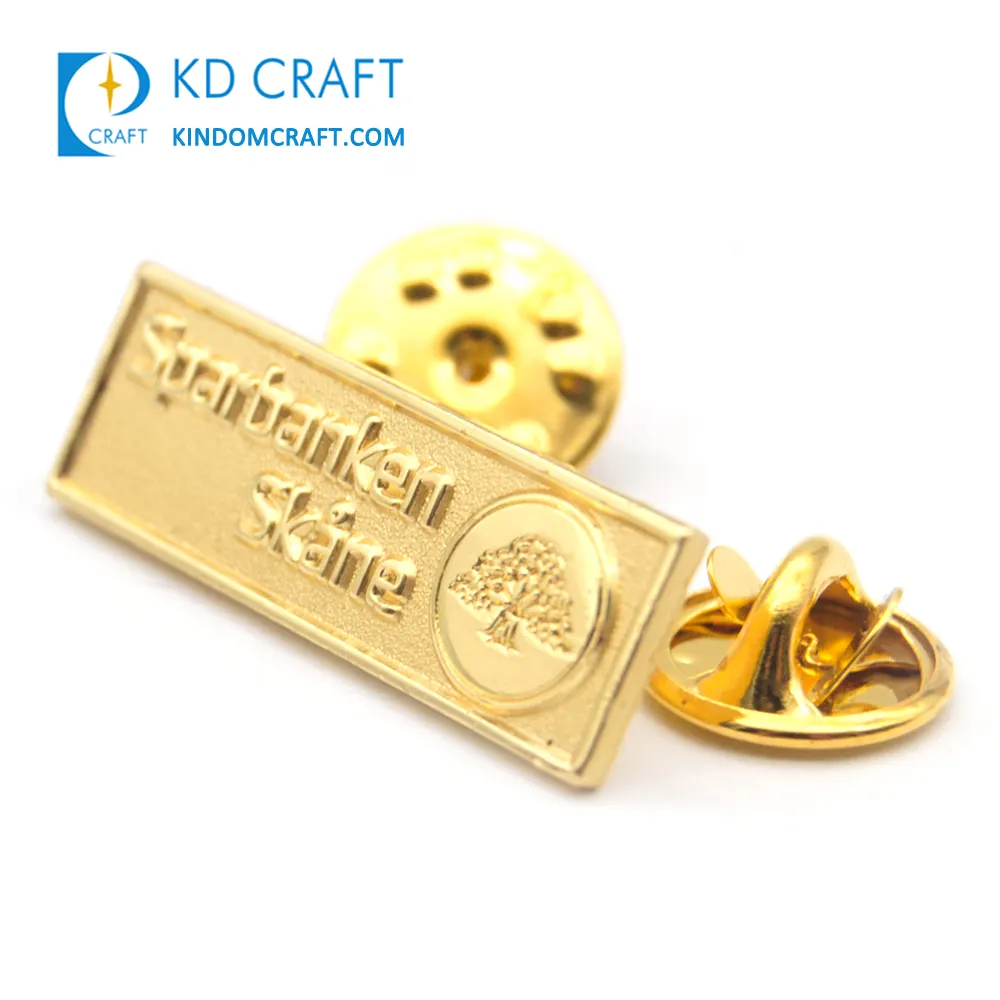 Nieuwe Hot Selling Custom 3d Metal Country Egypt Gold Saudi Luchtvaartmaatschappij Vliegtuig Vleugel Reversspeld Badge Voor Kinderen