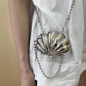 Borsa Clutch in Acrilico 2026 per Donne, Borsetta da Sera Metallizzata Glitterata, Tracolla a Catena, Borsa <span class=keywords><strong>Chic</strong></span> con Manico in Perle, Mini Borsa per Rossetto - Product Image 6