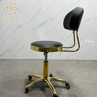 Tabourets de bar de style salon, meublés avec des chaises de bar modernes en métal ou hautes pour comptoir