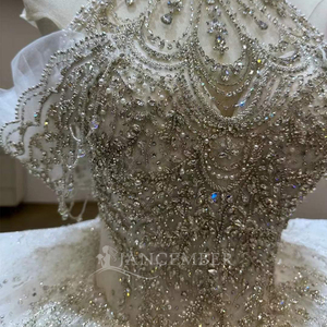 Robe de mariée de luxe à épaules dénudées avec corsage perlé et appliqués, robes de mariée pour femme Lsjj94 - Product Image 4