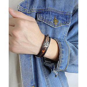 <span class=keywords><strong>Bracelet</strong></span> en cuir synthétique tressé multi-couches à la mode pour homme en acier inoxydable 316L, pour une utilisation quotidienne - Product Image 3